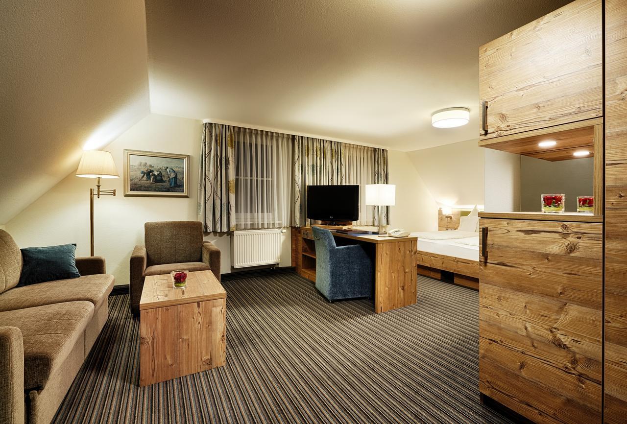 Hotel Kronelamm Im Schwarzwald Bad Teinach-Zavelstein Esterno foto